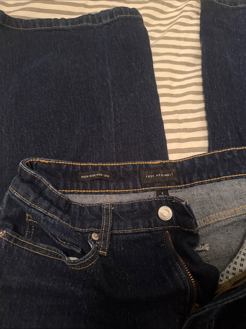 Dark Blue Wide-Leg Jeans — Classic high rise wide leg Fit